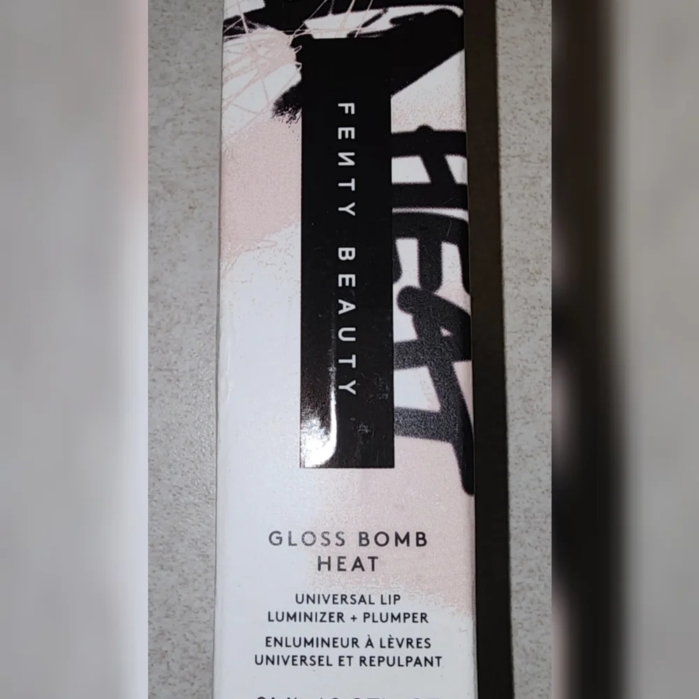 DEAL OF THE DAY!Fenty Beauty Gloss Bomb Heat 